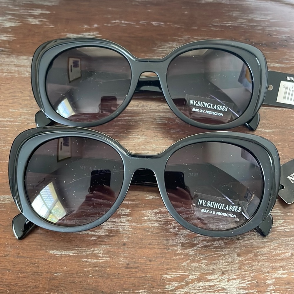 NY Sunglasses set of 2 NWT black sunglasses